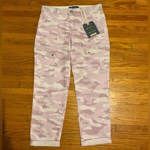 NEW DEMOCRACY PINK CAMO CARGO PANTS IN STRETCH TWILL SIZE 6